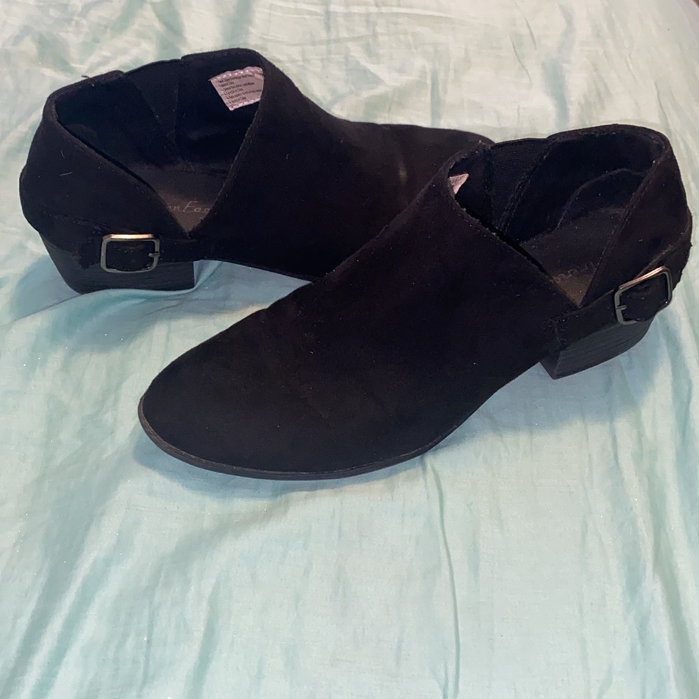 AEO Black Suede Ankle Boots